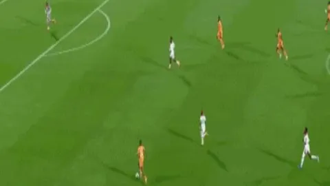 沙地战场捷报频传！麦加统一队7胜5负，全取三分荣耀归来！